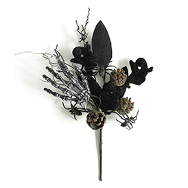 Hand pinecone  pick